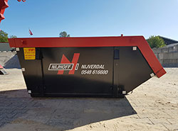3m3 container | Betontegel 50×50 zwart | Nijhoff Handel & Transport B.V.